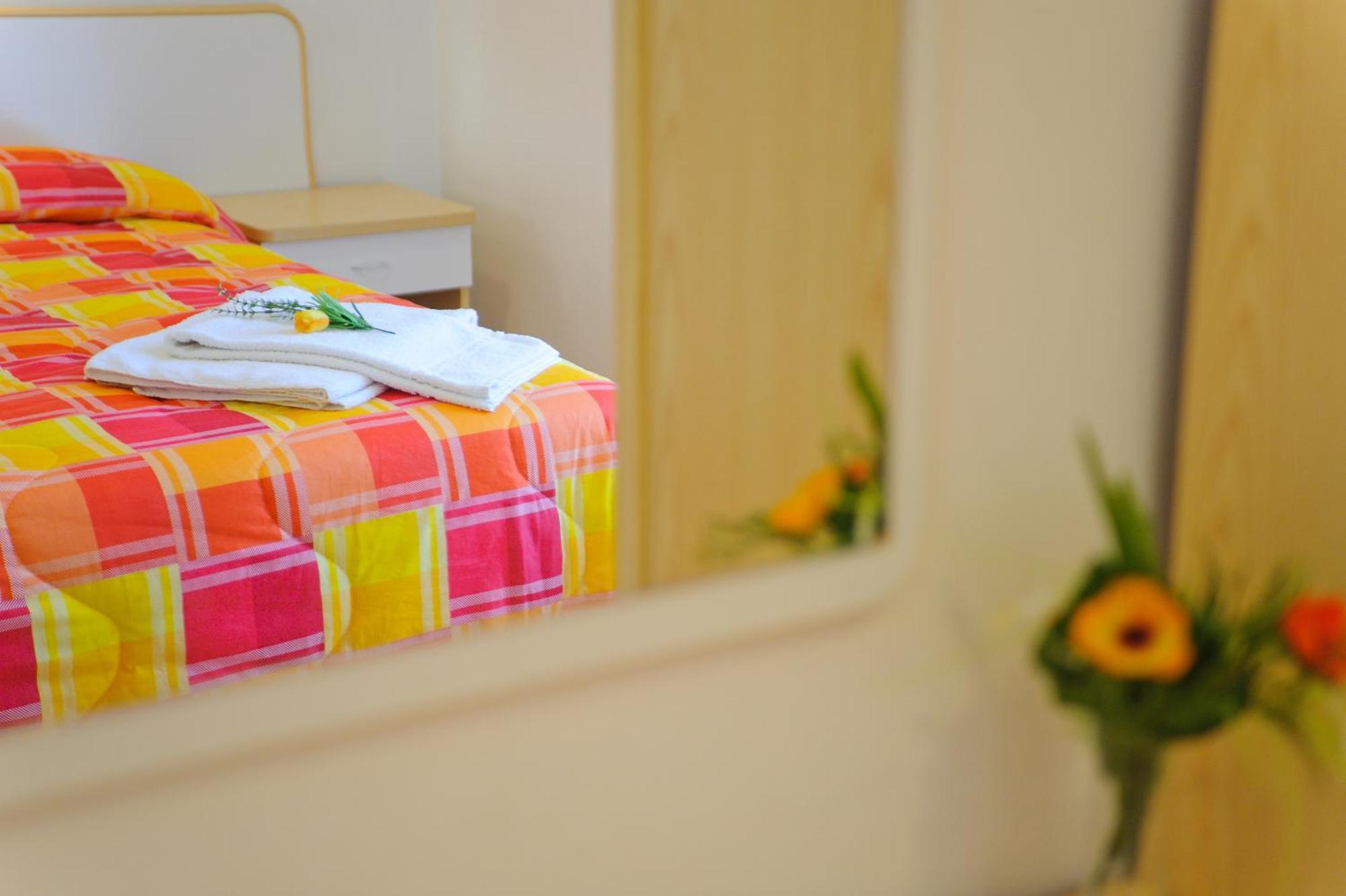 Hotel Petrarca リミニ エクステリア 写真